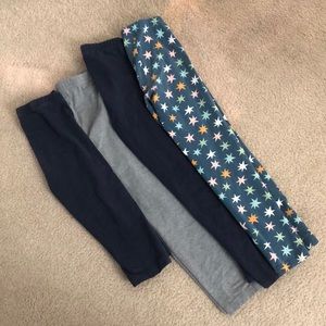 4 pair of Hanna Leggings size 140